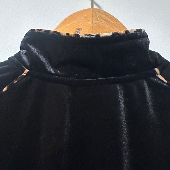 Coldwater Creek Black Velour Track Jacket Cheetah Print Trim Women’s Size Medium - Picture 6 of 11